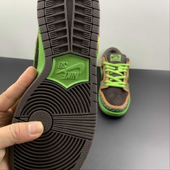 Imagem do Nike SB Dunk Low De La Soul