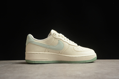 Nike Air Force 1'07 Low Beige/Light Green Custom - comprar online