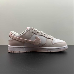 Nike Dunk Low Essential Paisley Pack Pink - comprar online