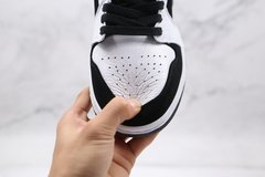Imagem do Jordan 1 Mid White Black