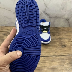 Imagem do Nike SB Dunk Low Supreme Stars Hyper Royal