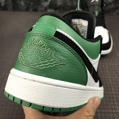 Jordan 1 Low White Black Mystic Green na internet