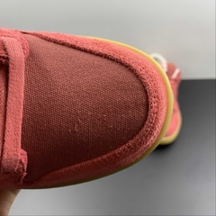 Nike SB Dunk Low Adobe na internet