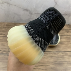 adidas Yeezy Boost 350 V2 Carbon - loja online