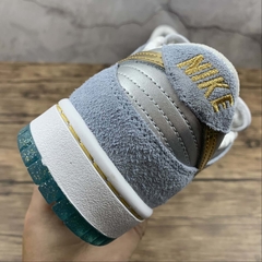 Nike SB Dunk Low Sean Cliver - Born Sneakers