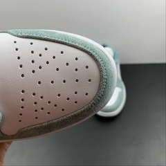 Jordan 1 Low New Emerald na internet