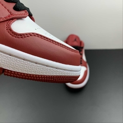 Jordan 1 Low Bulls - comprar online
