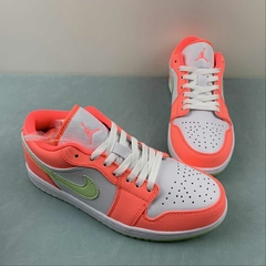 Jordan 1 Low SE Lava Glow na internet
