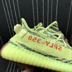 adidas Yeezy Boost 350 V2 Semi Frozen Yellow na internet