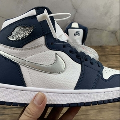 Jordan 1 Retro High Midnight Navy - Born Sneakers