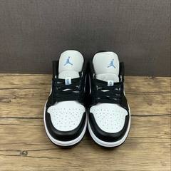 Imagem do Jordan 1 Low Black University Blue White