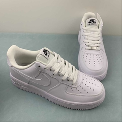 Nike Air Force 1 '07 Flyease White na internet