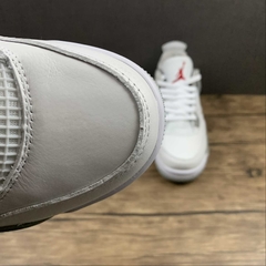 Jordan 4 Retro White Oreo na internet