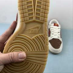 Imagem do Nike Dunk Low Year of the Dragon