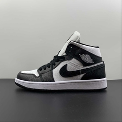 Jordan 1 Mid Split Black White