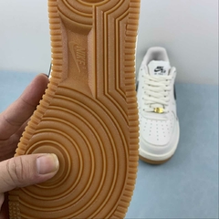 Imagem do Nike Air Force 1 '07 Low Anniversary 40th Years Beige/Black Custom