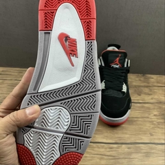 Imagem do Jordan 4 Retro Bred