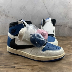 Jordan 1 Retro High Travis Scott x Fragment na internet