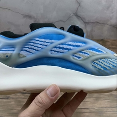 Adidas Yeezy 700 V3 Arzareth - Born Sneakers