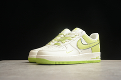 Nike Air Force 1'07 Low Fat Joe Friends & Family na internet
