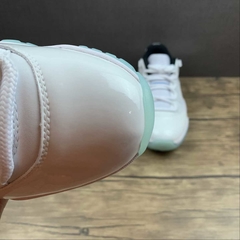 Jordan 11 Retro Low Legend Blue na internet