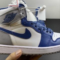 Jordan 1 High True Blue - Born Sneakers