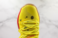 Imagem do Nike Kyrie 5 SpongeBob Squarepants