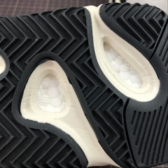 Imagem do Adidas Yeezy Boost 700 Wave Runner Solid Grey
