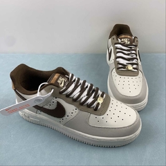 Nike Air Force 1 Low GS Brogue Wingtip na internet