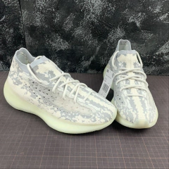 Adidas Yeezy Boost 380 Alien na internet