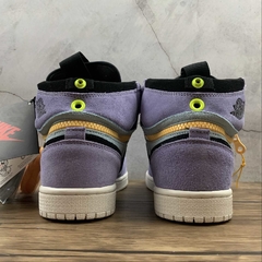 Jordan 1 High Switch Purple Pulse - Born Sneakers