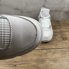 Jordan 4 Retro Pure Money na internet