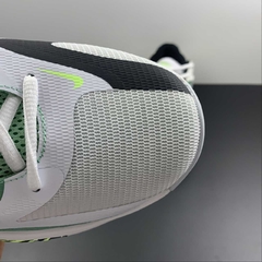Nike Zoom Freak 4 Barely Volt na internet
