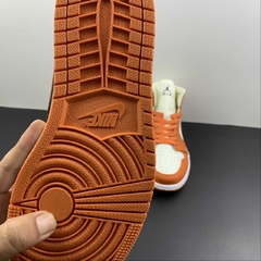 Imagem do Jordan 1 Mid Sport Spice