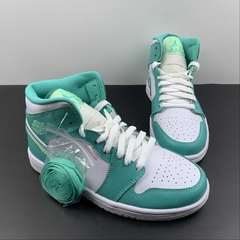 Jordan 1 Mid Washed Teal na internet