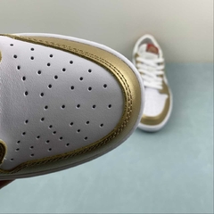 Jordan 1 Retro Low OG Year of the Dragon na internet