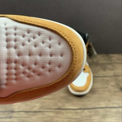 Jordan 1 High Element Gore-Tex Light Curry na internet