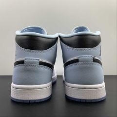 Imagem do Jordan 1 Mid SE Ice Blue