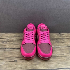 Imagem do Nike Dunk Low Valentine's Day
