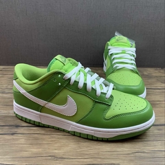 Nike Dunk Low Chlorophyll na internet
