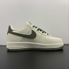 Nike Air Force 1 Low Beige White/Military Green Custom - comprar online