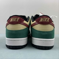 Nike SB Dunk Low Vegas Gold - Born Sneakers