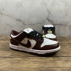 Nike SB Dunk Low Supreme Stars Barkroot Brown na internet