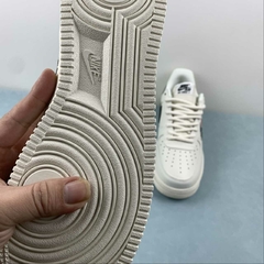 Imagem do Nike Air Force 1 Low Spray Paint Swoosh