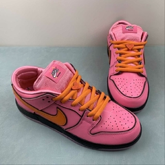 Nike SB Dunk Low Blossom The Powerpuff Girls na internet