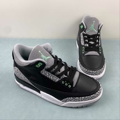Jordan 3 Black/Green Glow na internet