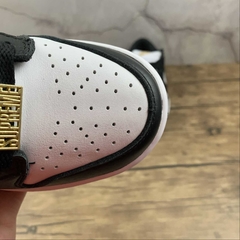 Nike SB Dunk Low Supreme Stars Black na internet