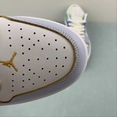Jordan 1 Low SE Emerald Rise na internet
