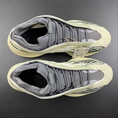 adidas Yeezy 700 V3 Fade Salt - loja online