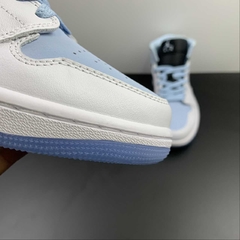 Jordan 1 Mid SE Ice Blue - comprar online
